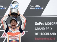 Markess ar gudru stratēģiju uzvar MotoGP posmā Vācijā