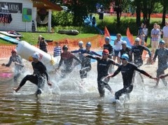 "Sportlat Vaidavas Triatlons 2016" uzvaru izcīna Medne un Rostjagajevs