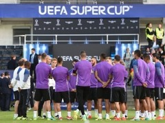 UEFA Superkausu trešo reizi pēc kārtas sadalīs Spānijas komandas