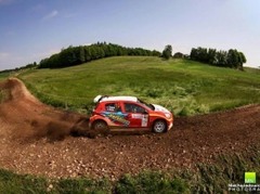 Piecas latviešu ekipāžas šajās brīvdienās startēs ''300 Lakes Rally'' Lietuvā