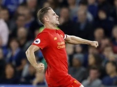 Hendersons trāpa perfekti vārtu devītniekā, "Liverpool" pieveic "Chelsea"