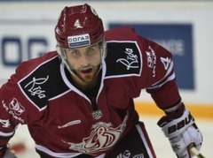 36 metieni - "Dinamo" un "Lokomotiv" bullīšu sērijā labo KHL rekordu