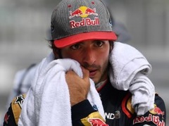 "Red Bull" bloķē Sainsa pāreju uz "Renault" komandu