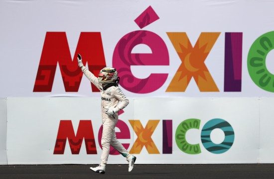 Foto: Skandalozais F1 posms Meksikā
