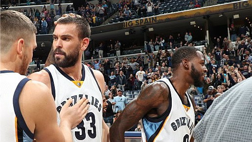 Video: NBA trešās nedēļas momentos uzvar "Grizzlies"