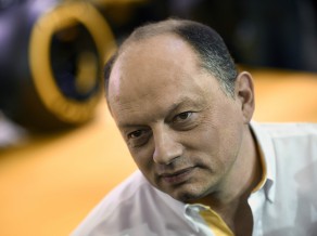 "Renault" vadītājs pamet komandu un skaidro iemeslus
