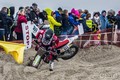 Foto: Ārkārtīgi sarežģītās "Enduropale" motosacīkstes pludmales smiltīs