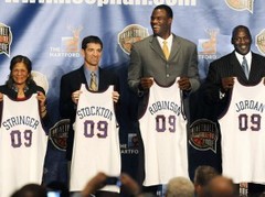Divi "Knicks" pārstāvji 50 izcilāko NBA spēlētāju sarakstā, Džordans pirmais