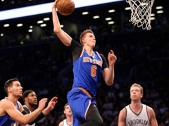 ESPN: Vairāki NBA klubi vērsušies pie "Knicks" par Porziņģa aizmainīšanu