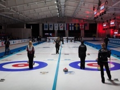 Pirmo „Arctic Curling Cup 2017” titulu iegūst mājinieku komanda