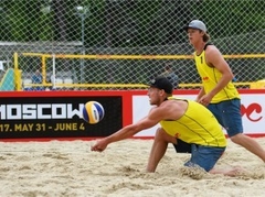 Pasaules čempionātā pludmales volejbolā spēlēs trīs Latvijas dueti