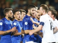 EURO U21: Itālija pārspēj Vāciju, abām iekļūstot pusfinālā; čehiem fiasko pēdējā mačā