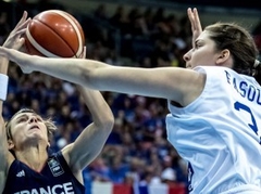 Francijas basketbolistes pēdējā ceturtdaļā sakauj Grieķiju un atkal tiek finālā