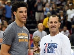 "Lakers" uzvar Lasvegasā, populārais Lonzo Bols - MVP