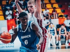 Latvijas U18 izlase ielaiž 93 un cieš sagrāvi pret Franciju
