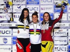 Strazdiņš un Pētersone izcīna bronzas medaļas pasaules čempionātā BMX