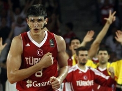Eurobasket mājiniecei Turcijai atsaka Iljasova un Ašiks