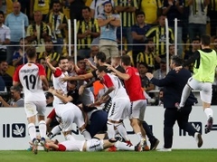 EL: "Fenerbahçe" un "Legia" piedzīvo fiasko, "Rosenborg" pārsteidz finālisti ''Ajax''