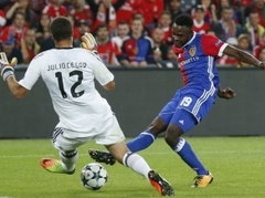 "United" 27 minūtēs nokārto uzvaru Maskavā, "Basel" iznīcina Lisabonas "Benfica"
