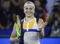 Ostapenko mežonīgā nakts mačā Ķīnā sakauj ranga līderi Mugurusu