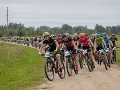 Latvijas vadošo kalnu riteņbraucēju cīņas SEB MTB Mārupes posmā tiešraidē "Sportacentrs.com"