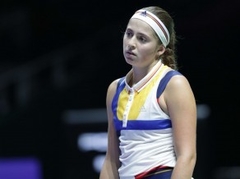 Ostapenko ar ļoti vāju servēšanu Singapūrā zaudē Viljamsai