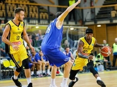 FIBA Eiropas kausā uzvar mājinieki, komanda no Bosnijas ceturtdaļā iemet trīs punktus