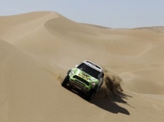 "Peugeot" pēc nākamā gada pametīs Dakaras ralliju