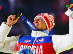 Soču OS dopinga skandāls: krievu slēpotājam Ļegkovam atņem zelta un sudraba medaļas