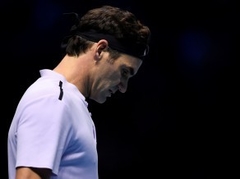 Šoks Londonā: Federers "ATP Finals" turnīra pusfinālā zaudē Gofānam