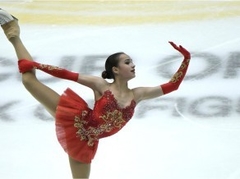 Daiļslidošanas "Grand Prix" finālā triumfē Zagitova, ledus dejās pasaules rekords
