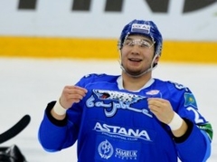 Burmistrovs no NHL uz Kazaņu, KHL atcēlusi Rispajeva  beztermiņa diskvalifikāciju
