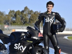 Valentino Rosi skolnieks debitēs "MotoGP"