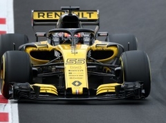 "Mercedes" vērtē konkurentus, lielāko progresu prognozē "Renault" komandai