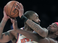 "Knicks" centrs O'Kvins atvainojas par konfliktu ar galveno treneri Hornačeku