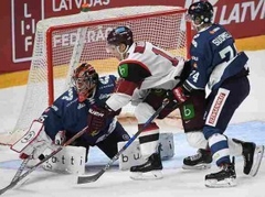 Hokeja izlases mērķis Slovākijā – gūt vārtus un izcīnīt pirmo uzvaru aprīlī