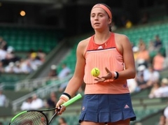 Tiešraide: Ostapenko - Danna 6:3, 3:2