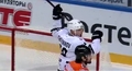 Video: KHL vārtu topā uzvar "Traktor" uzbrucējs
