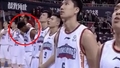 Bijušajam NBA spēlētājam Ķīnā 10 000 naudas sods par neskatīšanos uz karogu himnas laikā