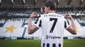"Juventus" par 81 miljonu iegādājas serbu uzbrucēju Vlahoviču