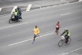 Jauns rekords! "Lattelecom" Rīgas maratonā uzvar Etiopijas skrējējs Ajana