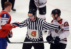 Latvijas hokeja izlasei nav pretenziju pret tiesāšanas līmeni pasaules čempionātā