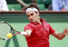 Federers atkārto Konorsa rekordu un iekļūst Francijas atklātā čempionāta otrajā kārtā