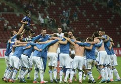 Grieķija iekļūst ceturtdaļfinālā un no EURO 2012 izslēdz Krieviju