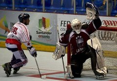 Latvijas inline hokeja izlase piedzīvo zaudējumu PČ ceturtdaļfinālā
