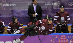 Latvijas hokeja izlase pakāpjas IIHF rangā uz 10. vietu