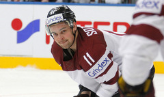 Latvijas hokejisti pret Krieviju cieš otro zaudējumu pasaules čempionātā
