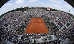 Gulbis uzvar Berdihu cīņā par «Roland Garros» pusfinālu (6-3, 6-2, 6-4 teksta tiešraide)