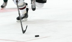 NHL drāftā ar pirmo numuru izvēlas Kanādas aizsargu Ekbladu