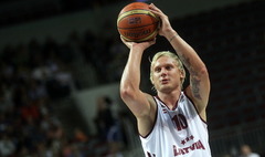 Timma Latvijas basketbola izlases panākumos uzteic komandas spēli